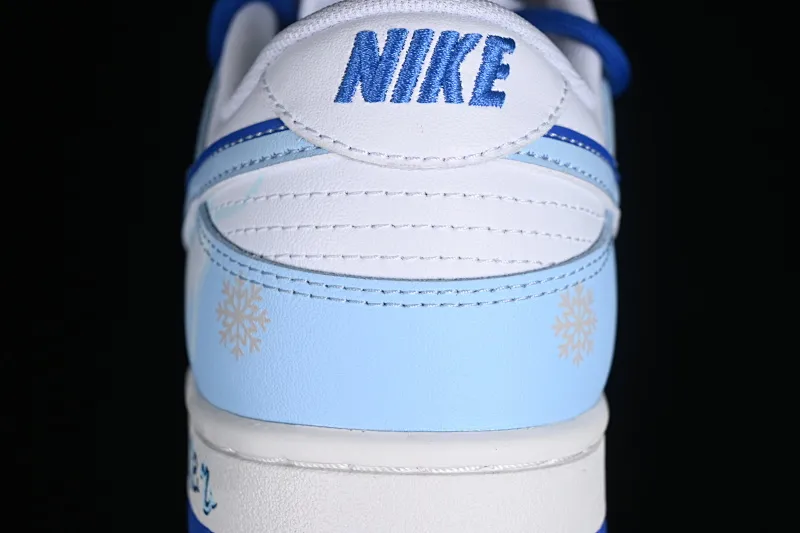 All categories Nk SB Dunk series Nk SB Dunk Low low-top sneakers Nk Dunk Low Winter has arrived Simple white and blue SB strap low-top casual sneakers DV0831-104